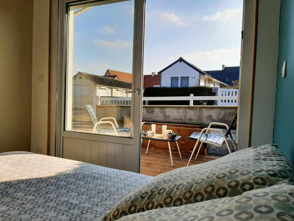 Les Heures Tranquilles - Vue Mer - 50M De La Plage Saint-Côme-de-Fresné 外观 照片